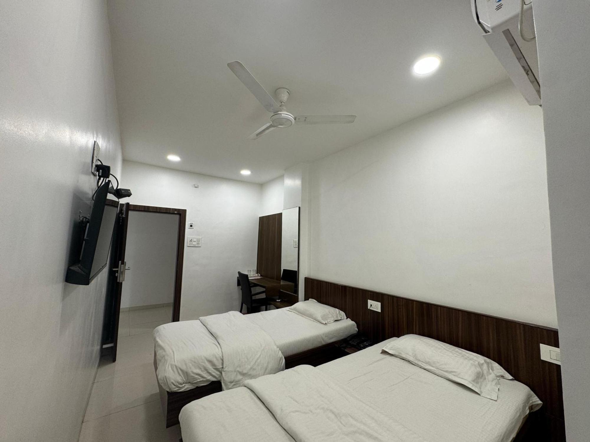 Hotel New Samrat Aurangabad  Exterior photo